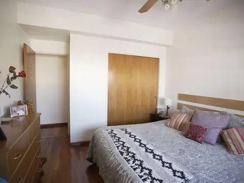 Emilio Mitre 228 , Piso 8