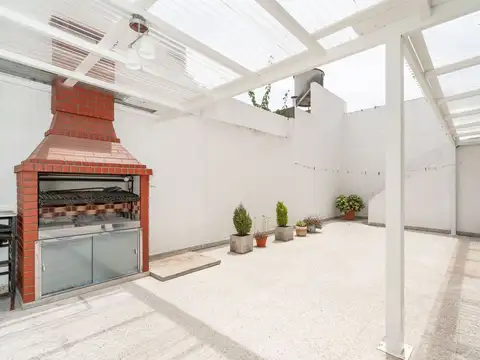 VENTA DE PH 4 AMB. PATIO MUCHA LUZ, SIN EXP. MUNRO