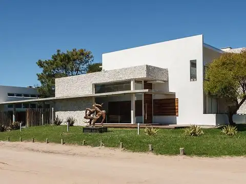 Calle 30 y Punta del este