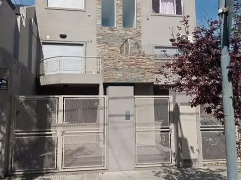 Alquier PH 3 amb. - Cortina 1850 (Villa Devoto)