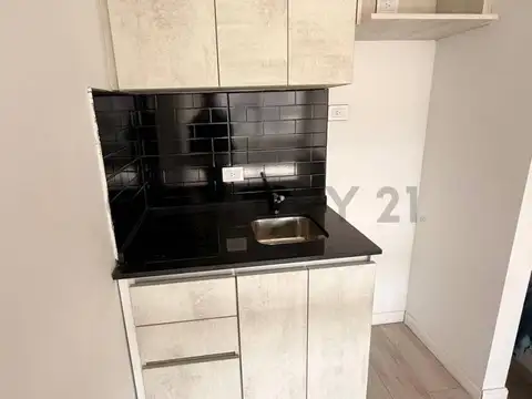 Departamento en Venta en Parque Chacabuco, USD 74.000