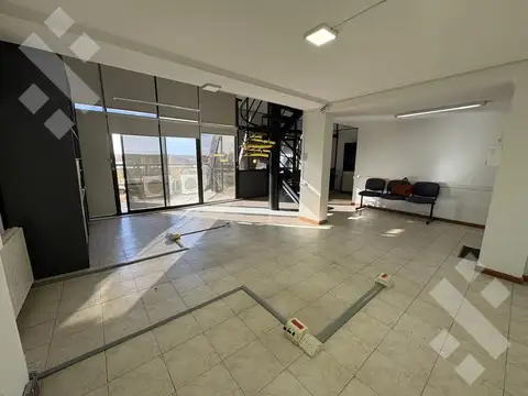 Venta oficina 2 plantas   3 cocheras Neuquen Capital