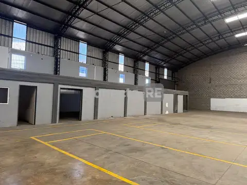 Depósito 2400 m² en Alquiler - Parque Industrial Moron