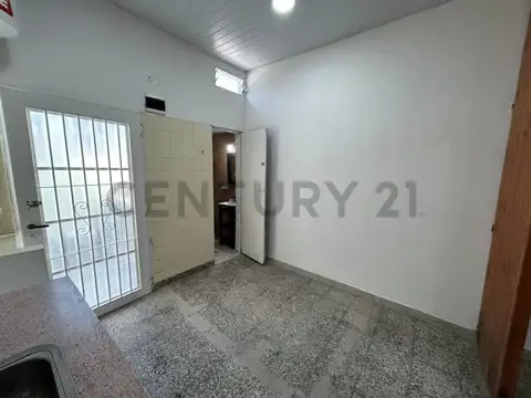 Depto Tipo Casa en Alquiler de 1 dormitorio