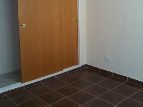Depto Tipo Casa 2 ambientes con 1 baño