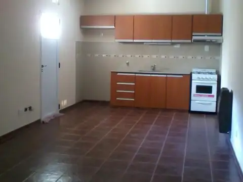 Depto Tipo Casa en Alquiler de 2 ambientes