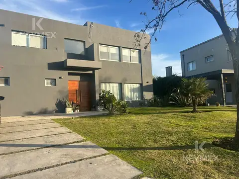 Casa en venta- 4 ambientes- Canton