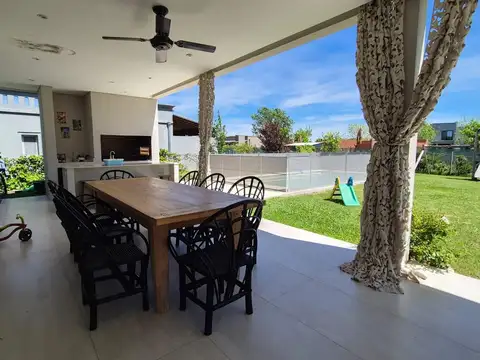 ALQUILER VERANO Casa con Pileta en El Canton Golf