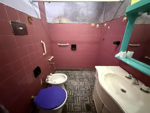 Depto Tipo Casa en Venta 60 años