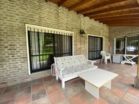 Casa en Venta en Don Torcuato, USD 320.000