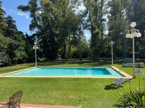 Casa 6 ambientes con 5 baños