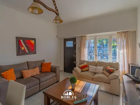 Casa en Venta en Parque Luro, USD 250.000