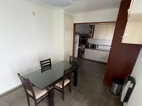 Excelente casa de 3 dormitorios en Venta en zona de parque san martin, La Plata