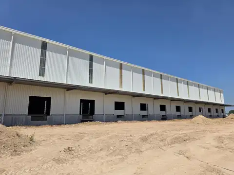 Nave Industrial de 18.000 m2 en Venta en Parque Industrial Campana