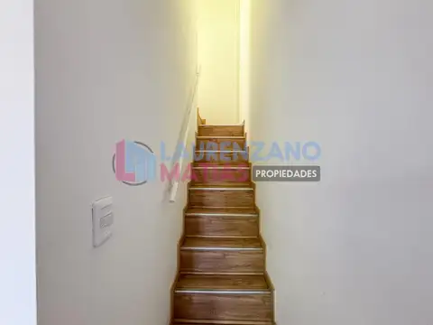 Depto Tipo Casa 2 ambientes con 1 baño