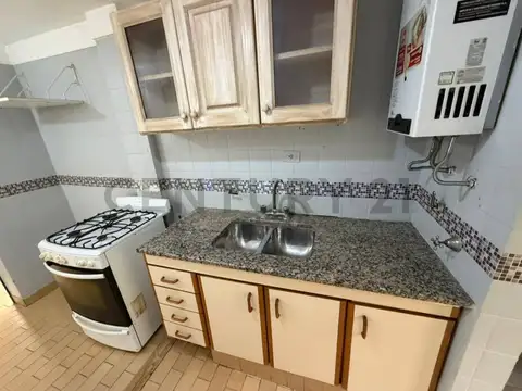 Departamento 6 ambientes con 2 baños