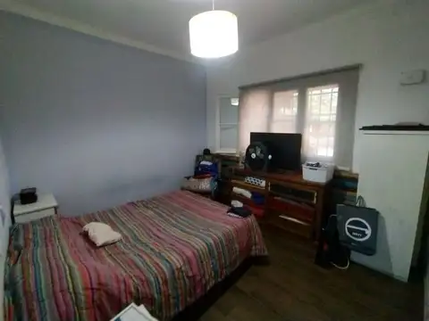 CHALET 10 X 20 -  3 DOMR - BAÑO - JARDIN - PISCINA