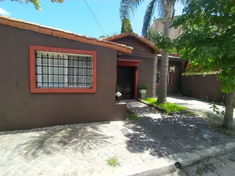 Casa en Venta con 1 cochera