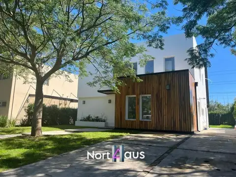 Casa en venta, barrio Los Lagos Nordelta