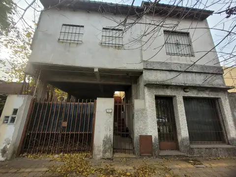 Inmueble Con 2 Viviendas Villa Sarmiento