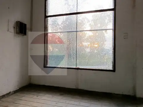 ALQUILER LOCAL COMERCIAL EN PANDO
