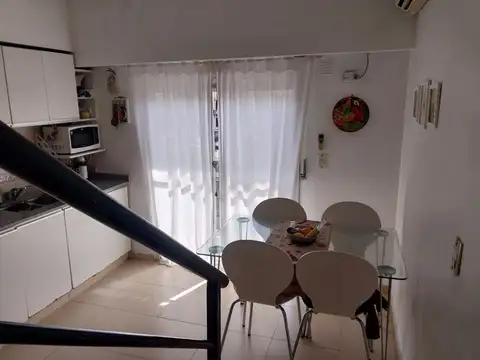 Depto Tipo Casa en Venta de 2 ambientes