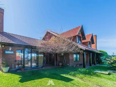 Casa 4 ambientes con 3 baños