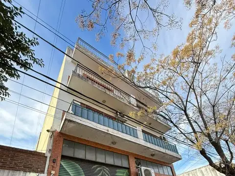 Departamento tipo PH 3 ambientes en venta en San Andres