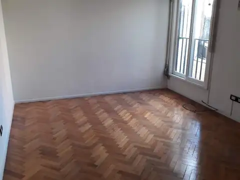 Corrientes 4643 , Piso 4
