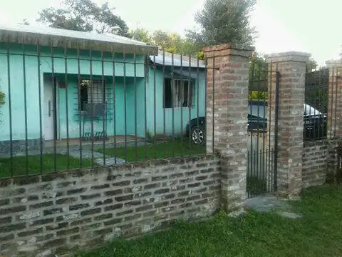 Casa en alquiler en Tristan Suarez