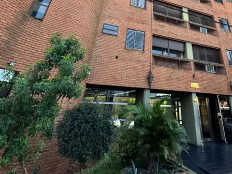 VENTA / ALQUILER | SEMIPISO 3 DORMITORIOS CON COCHERA – EDIFICIO VANGUARD, POSADAS