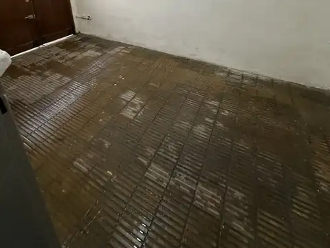 CASA 5 AMB. CON GARAJE, PATIO CUB., DESCUBIERTO Y TERRAZA