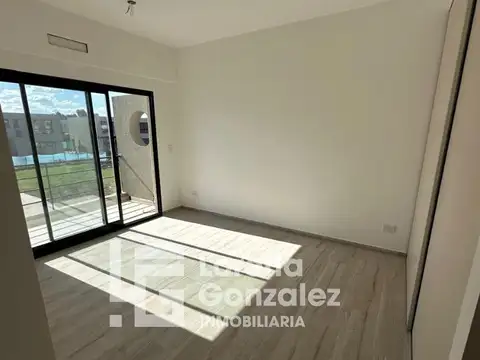 Duplex en Venta, 4 ambientes en Springpark