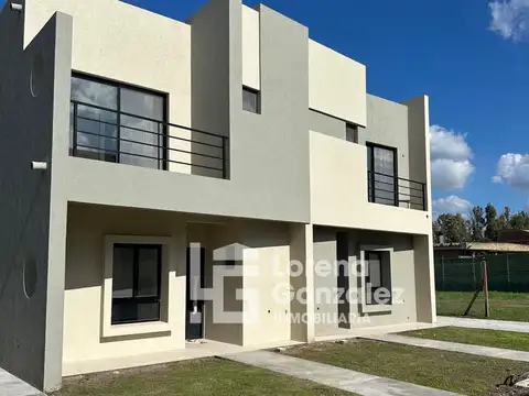 Duplex en Venta, 4 ambientes en Springpark