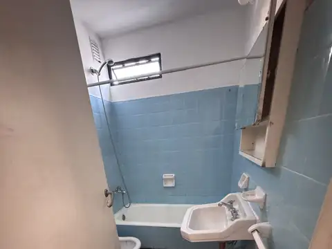 Departamento en Alquiler en Parque Patricios, $ 640.000