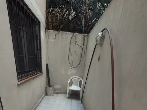 Depto Tipo Casa en Venta 50 años