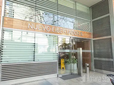 Oficina 4 ambientes con 4 baños