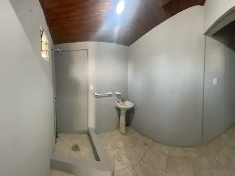 Depto Tipo Casa en Alquiler en Paso Del Rey, $ 400.000