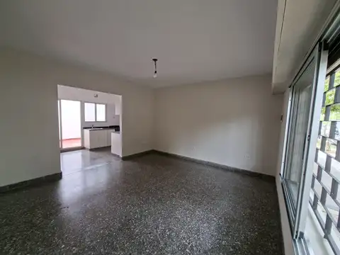 Depto Tipo Casa 3 ambientes con 1 baño