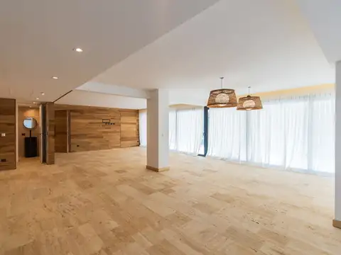Departamento en Alquiler con 2 cocheras