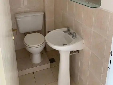 Depto Tipo Casa 3 ambientes con 2 baños
