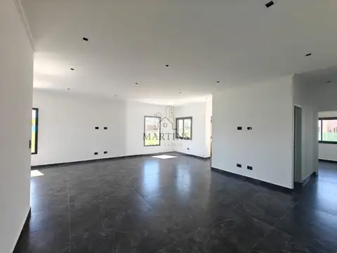 Casa con escritorio en San Pablo Pilar con Financiacion!
