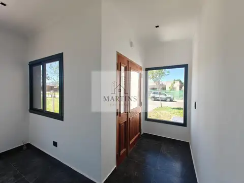 Casa 5 ambientes con 2 baños