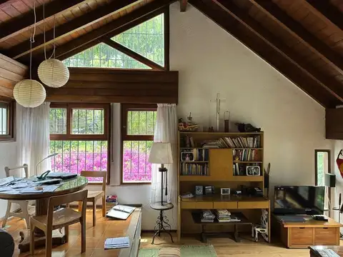 Casa en Alquiler Temporal con 3 cocheras