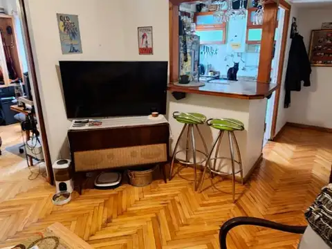 Impecable departamento de 2 ambientes por escalera