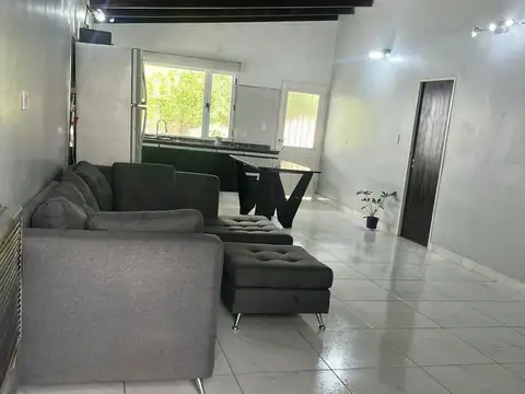 Depto Tipo Casa 7 ambientes con 2 baños