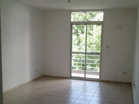 Departamento en Alquiler en Nuestra Señora De Lourdes, $ 300.000