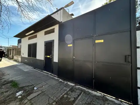 VENTA - GALPON  OFICINAS - MERLO