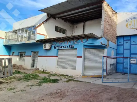 ALQUILER:  GALPON  C/ OFICINAS - FRENTE RUTA 22 - GRAL ROCA