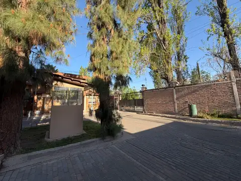 Casa en Venta en Godoy Cruz, USD 162.000